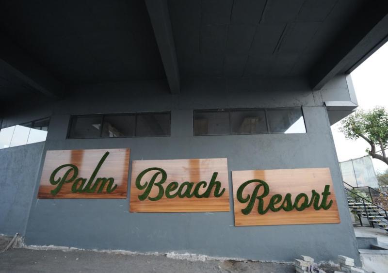 Palm Beach Resort Valsad Exterior foto